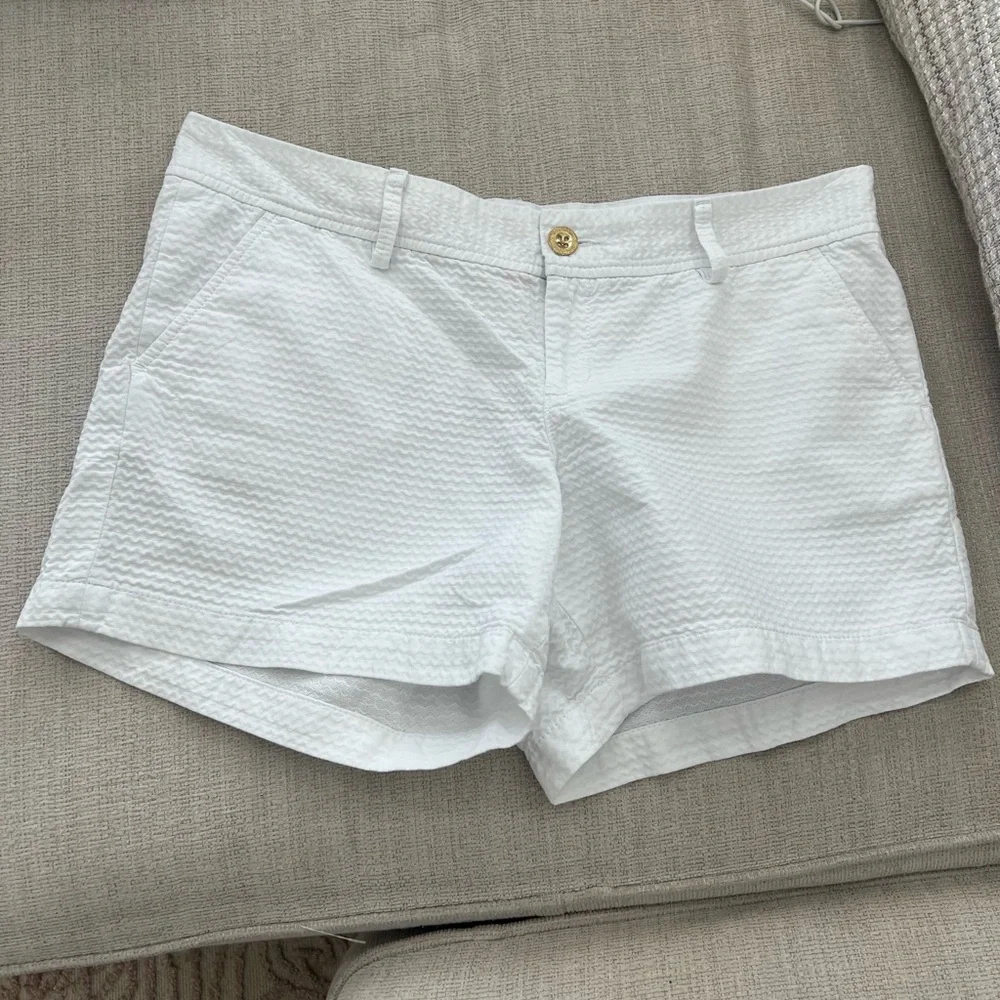 Lilly Pulitzer Textured White Women's Shorts - Picture 2 of 4